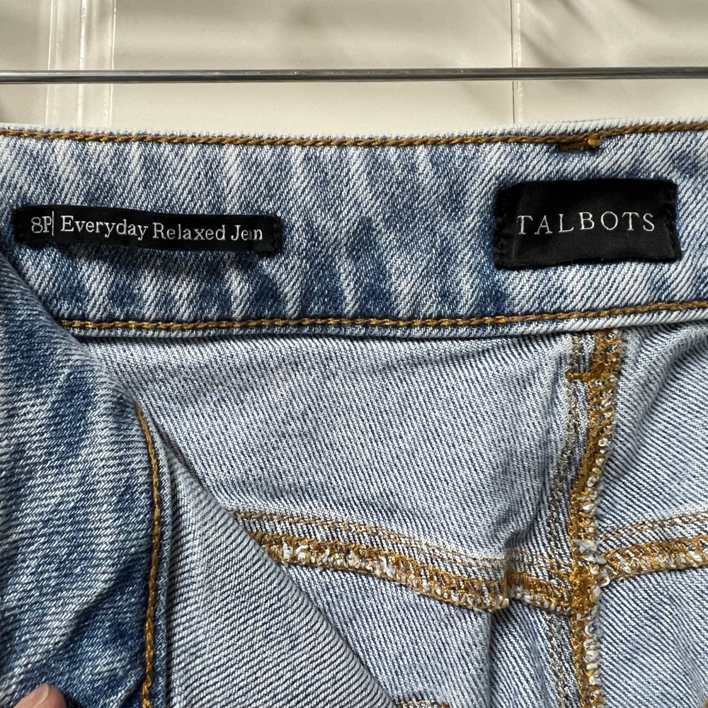 Talbots Everyday Relaxed Jeans in Fiji Wash, Women's Size 8P - Picture 9 of 10